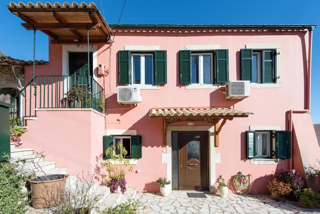 Lala Cottage Áno Korakiána Exterior foto